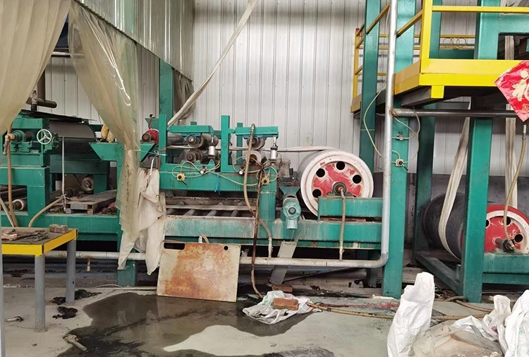 معدات الغشاء المائي الإسفلت